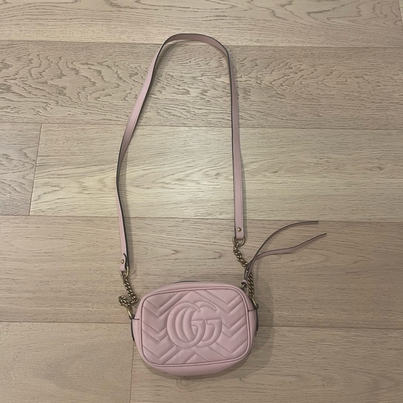 RARE light pink mini Gucci marmont matelasse with gorgeous gold hardware - Picture 2 of 11